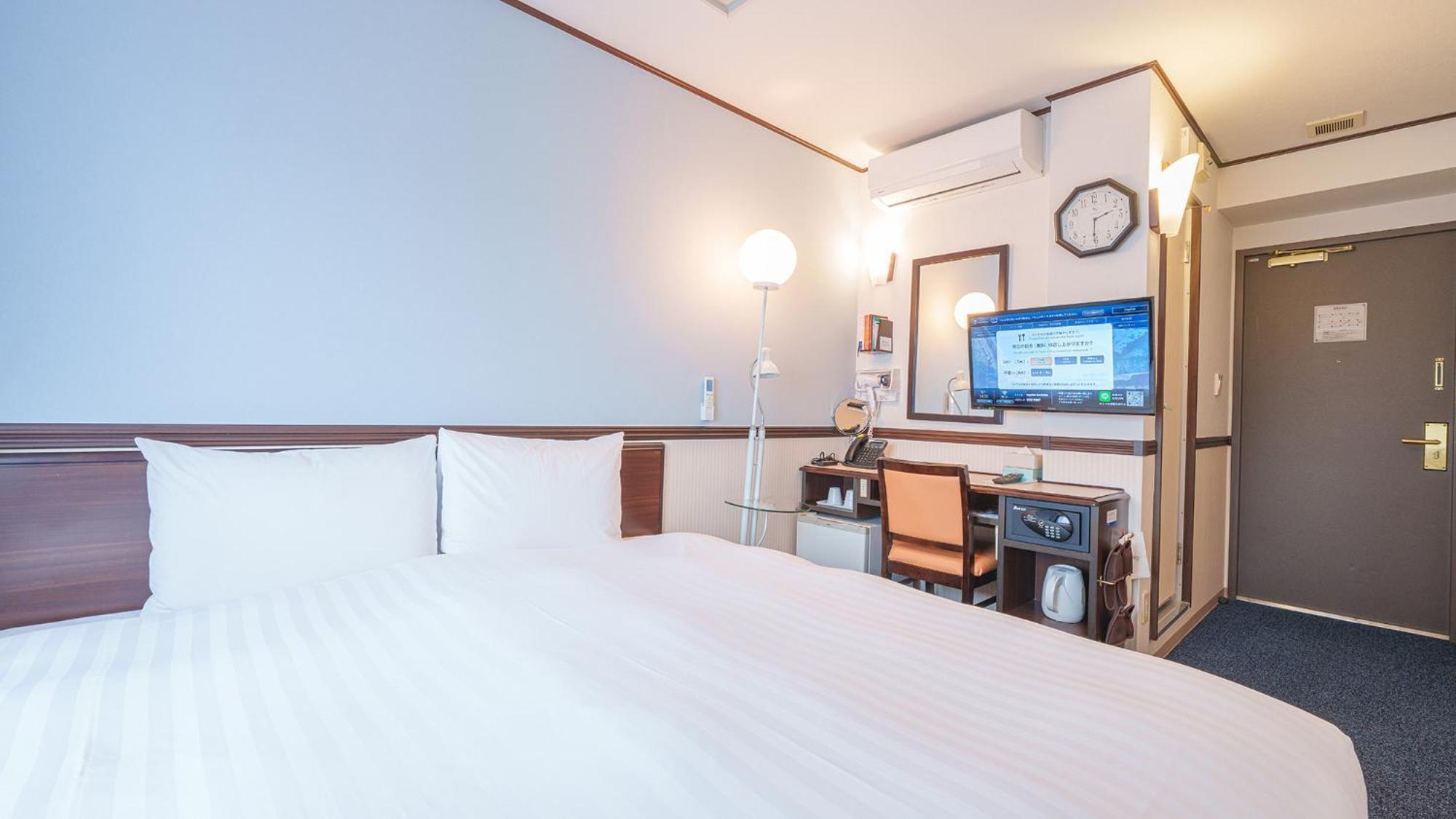 Toyoko Inn Shin-Osaka-eki Higashi-guchi Værelse billede