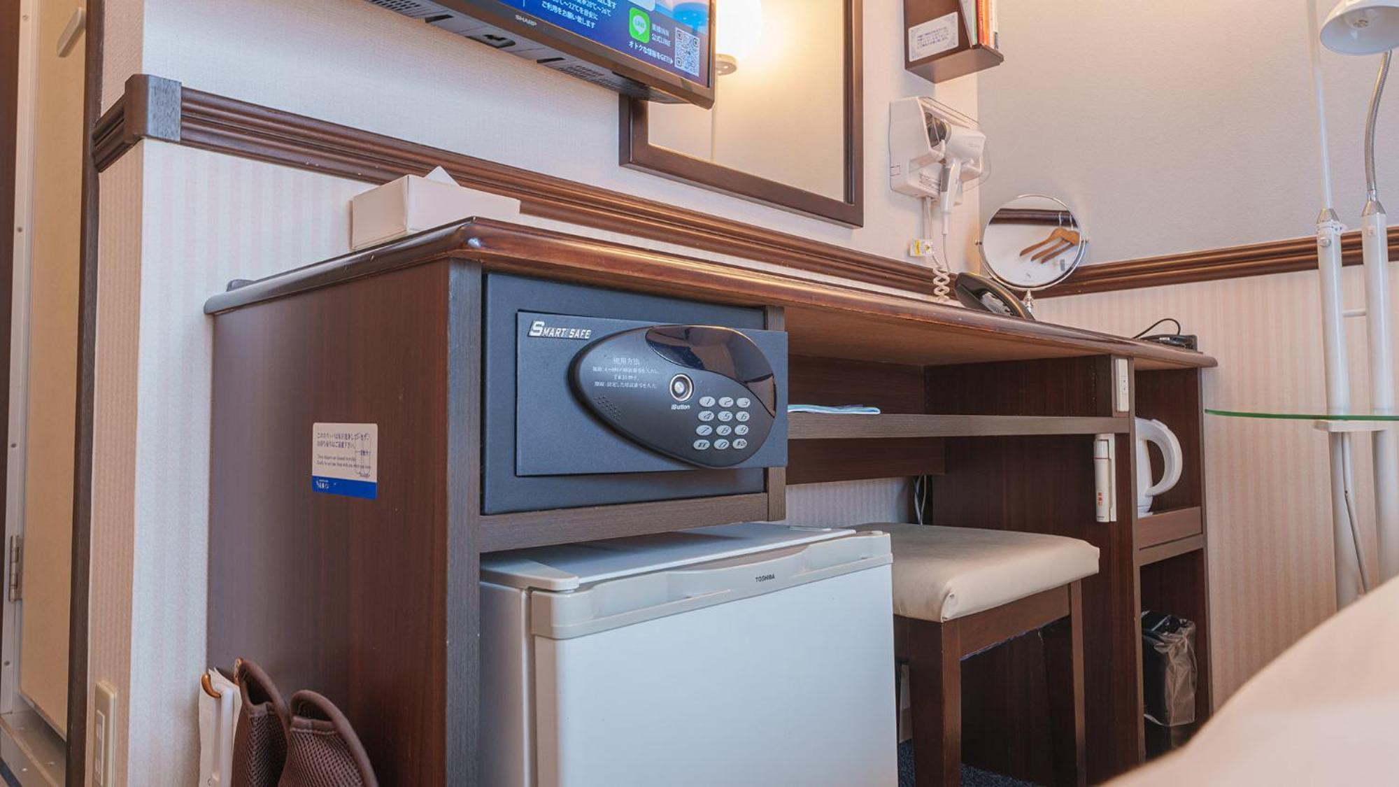 Toyoko Inn Shin-Osaka-eki Higashi-guchi Værelse billede
