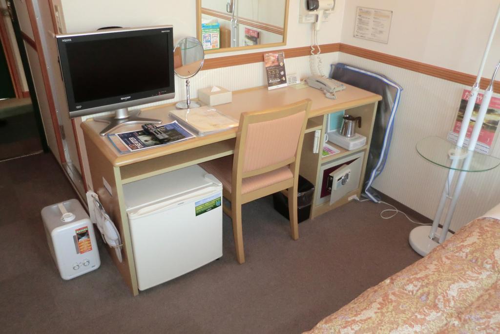 Toyoko Inn Shin-Osaka-eki Higashi-guchi Eksteriør billede